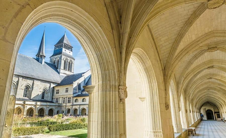 Studio la Grange Fontevraud-l'Abbaye Esterno foto